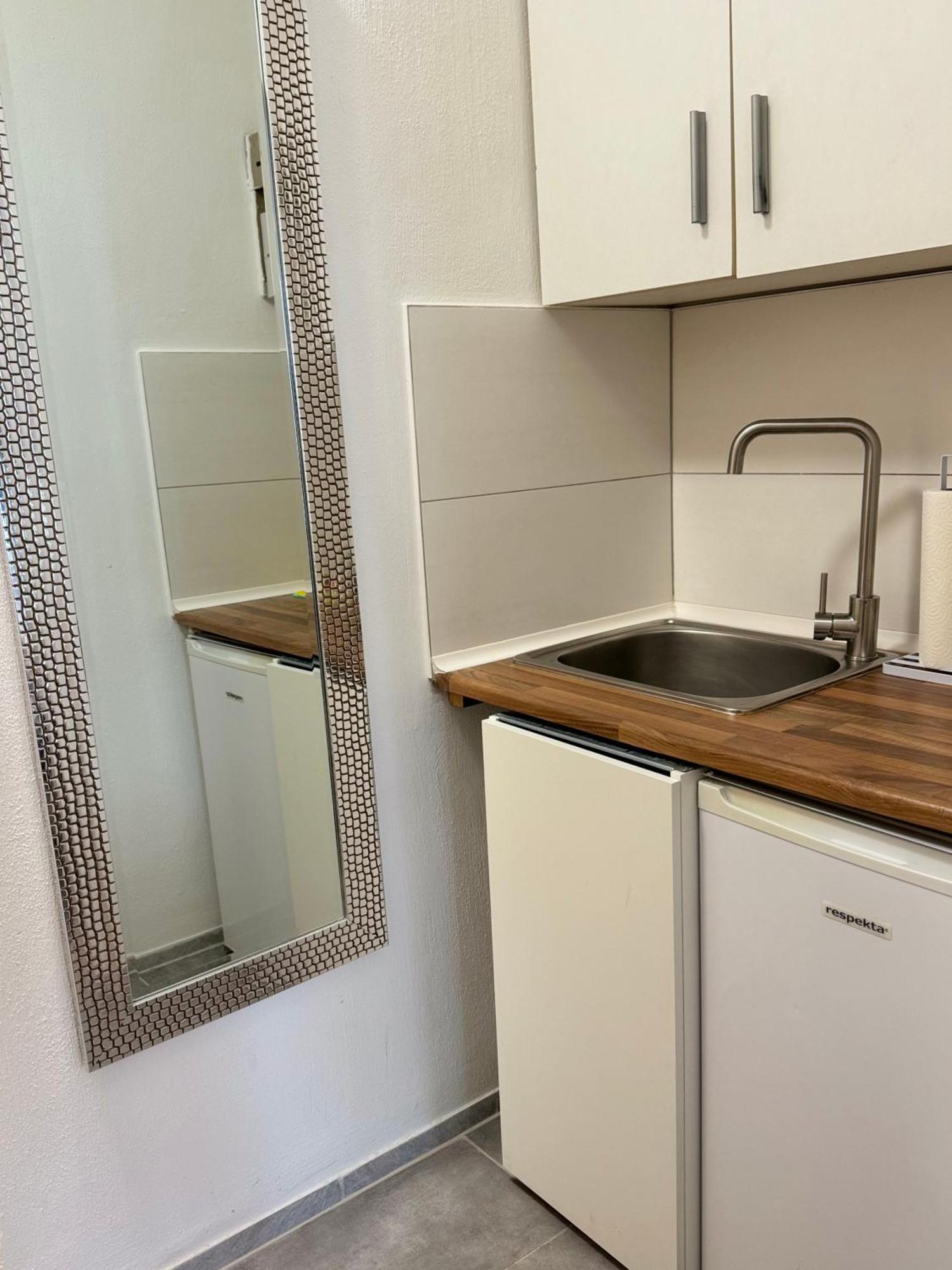 Handwerkerwohnung "Daniel" Inklusive Stellplatz Krollwitz 외부 사진